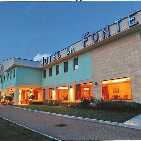 La Fonte Hotel Ome Kültér fotó