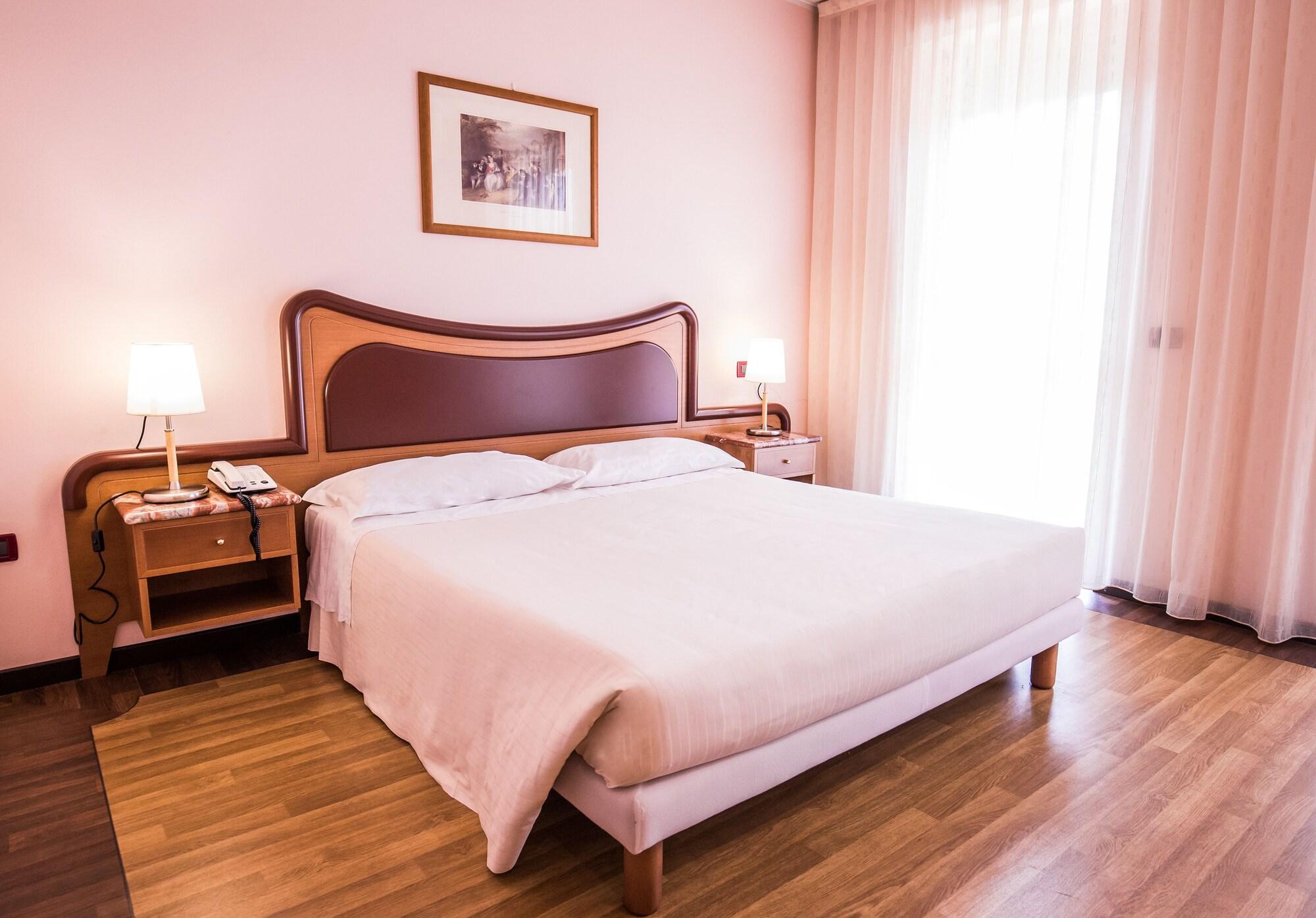 La Fonte Hotel Ome Kültér fotó