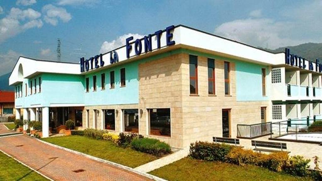 La Fonte Hotel Ome Kültér fotó