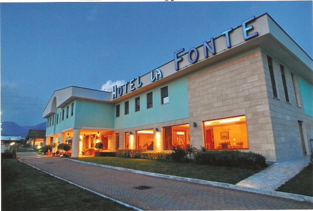 La Fonte Hotel Ome Kültér fotó