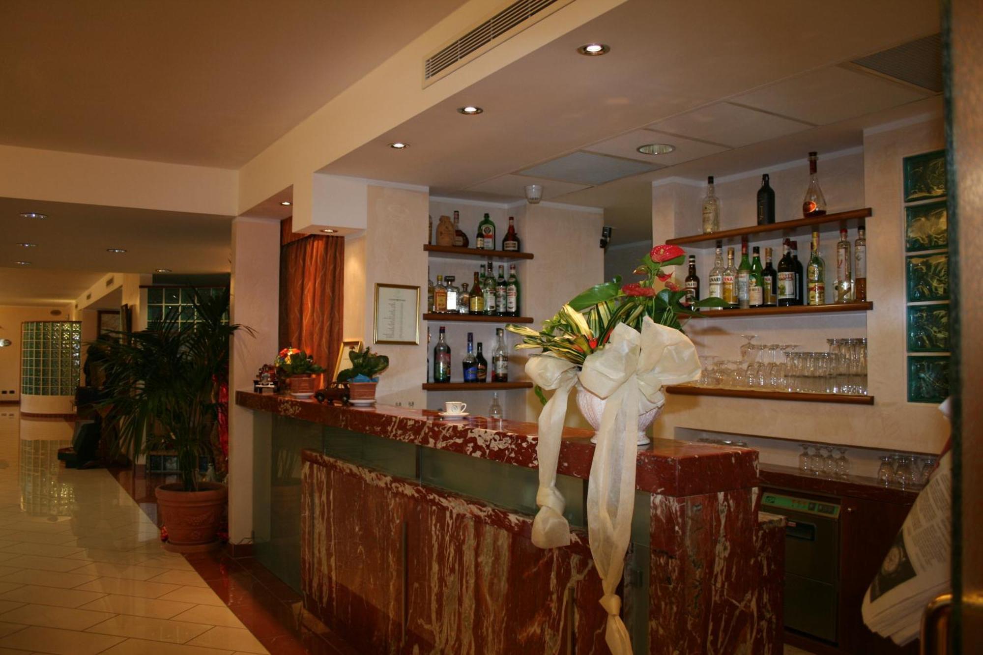 La Fonte Hotel Ome Kültér fotó
