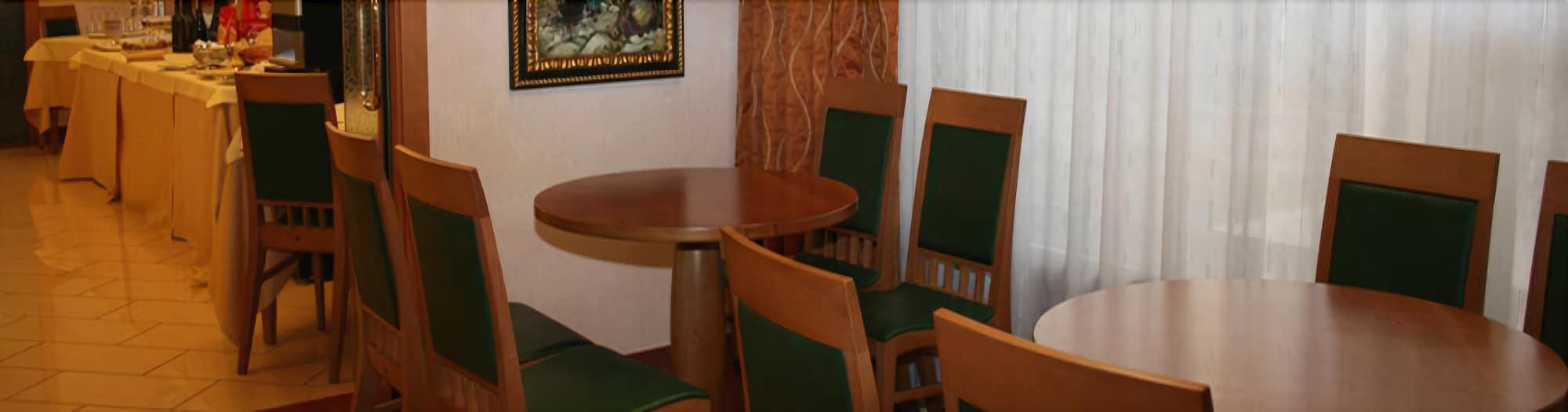 La Fonte Hotel Ome Kültér fotó